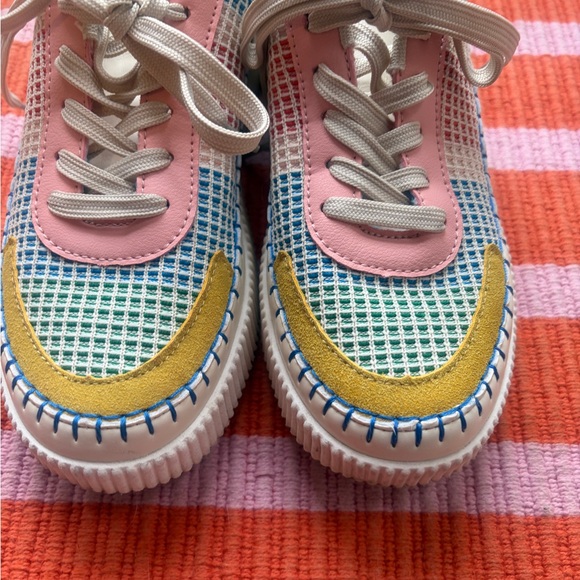 Nicole Miller size 7.5 multicolor  patchwork Sneakers. Platform sole. Comfy! - Picture 3 of 7